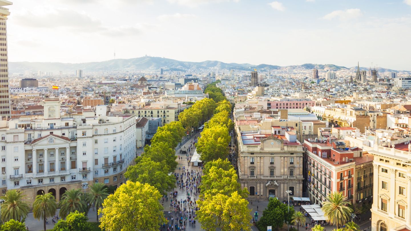 Barcelona holidays and city breaks 2025/2026 | Low deposits, image size:1440x810