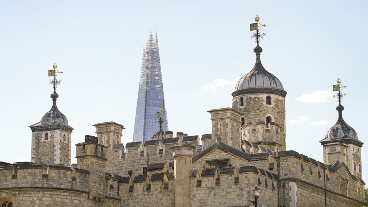 Tower of London and Shard.
